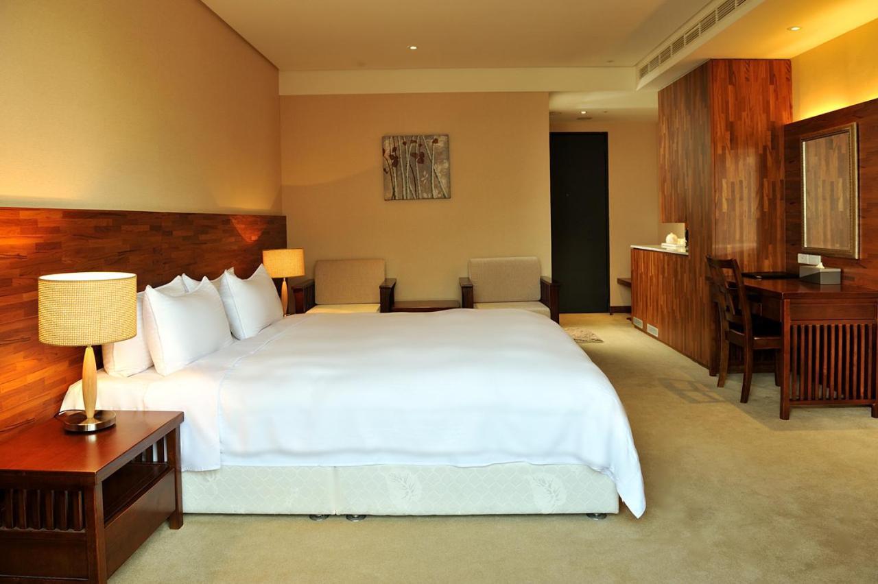 تاينان Asia Emperor Hotel المظهر الخارجي الصورة